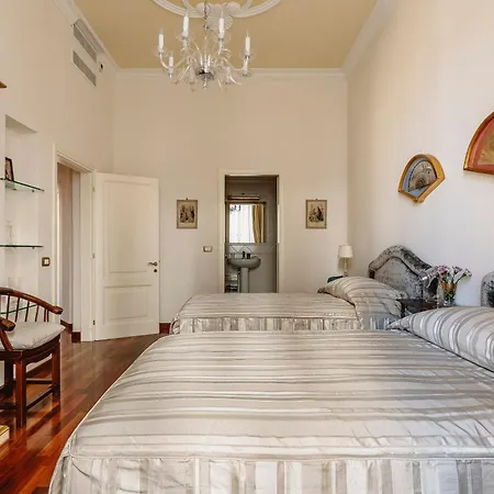 Luxury Cavalieri, & Duomo View Apartment