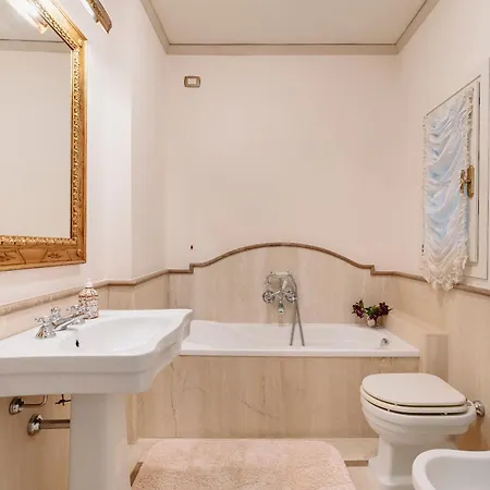 Luxury Cavalieri, & Duomo View Apartment