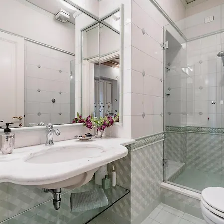 Luxury Cavalieri, & Duomo View Apartment *